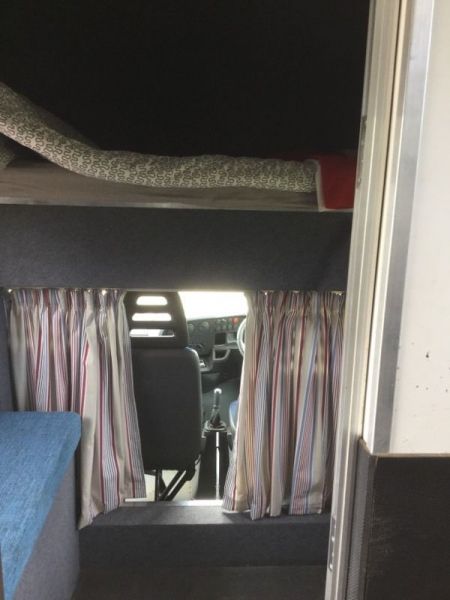 2004 3.5t Iveco horse lorry image 7