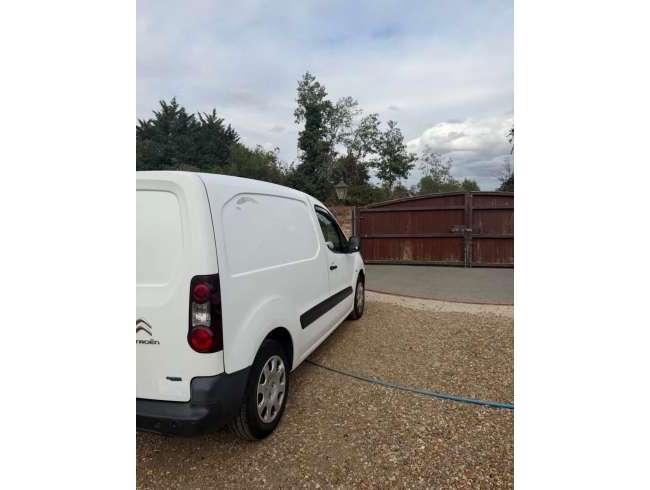 2017 Citroen Berlingo White