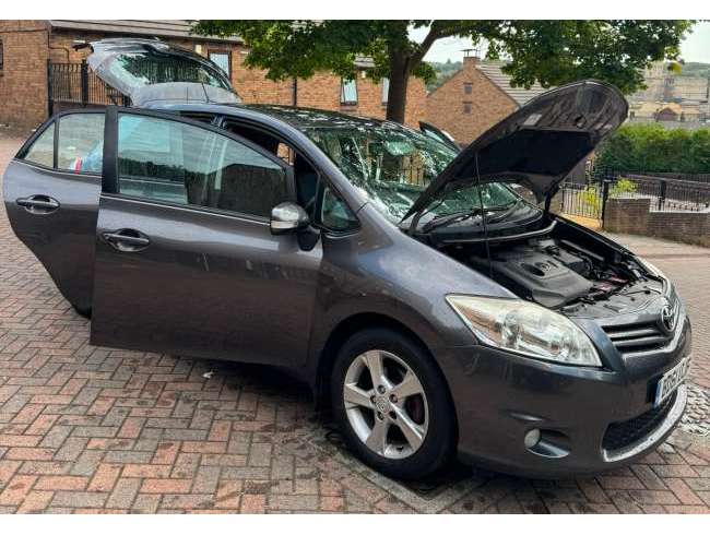 2011 Toyota Auris Grey manual 118k d4d 1.4cc