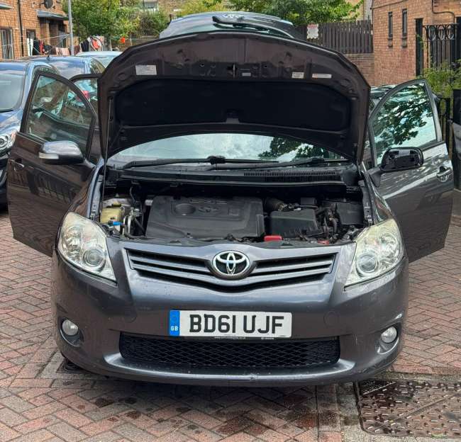 2011 Toyota Auris Grey manual 118k d4d 1.4cc