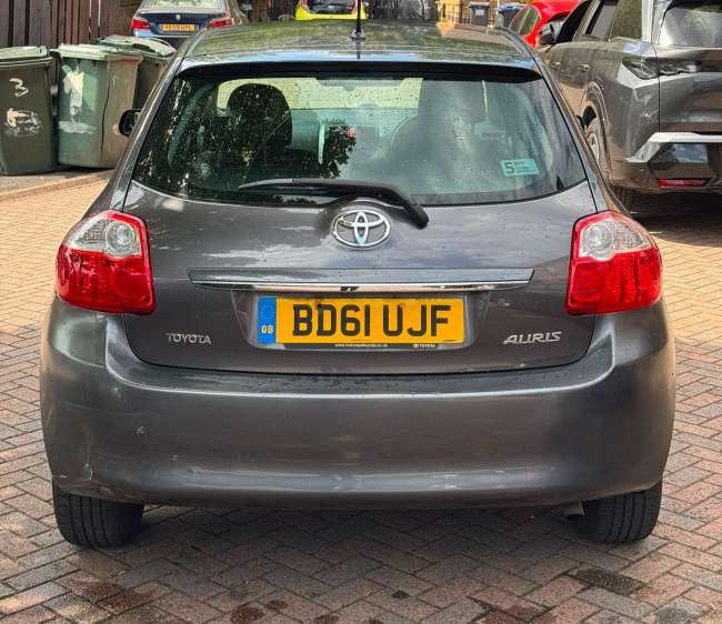 2011 Toyota Auris Grey manual 118k d4d 1.4cc