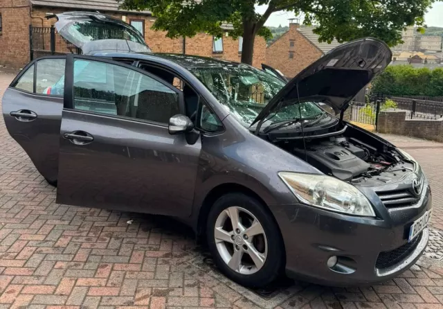 2011 Toyota Auris Grey manual 118k d4d 1.4cc