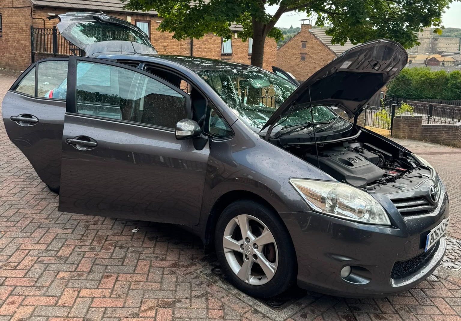 2011 Toyota Auris Grey manual 118k d4d 1.4cc