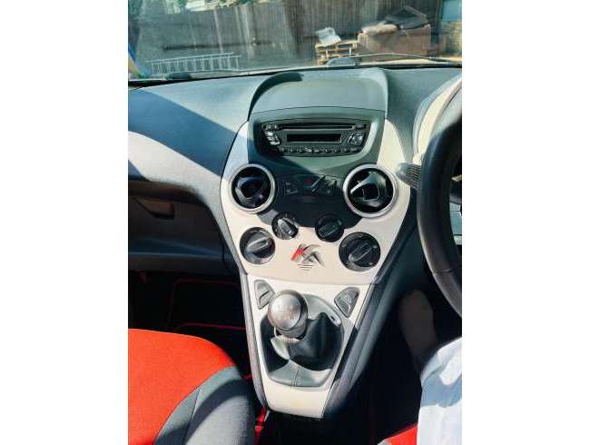 2009 Ford Ka Black