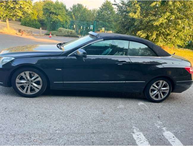 2011 Mercedes-Benz Black