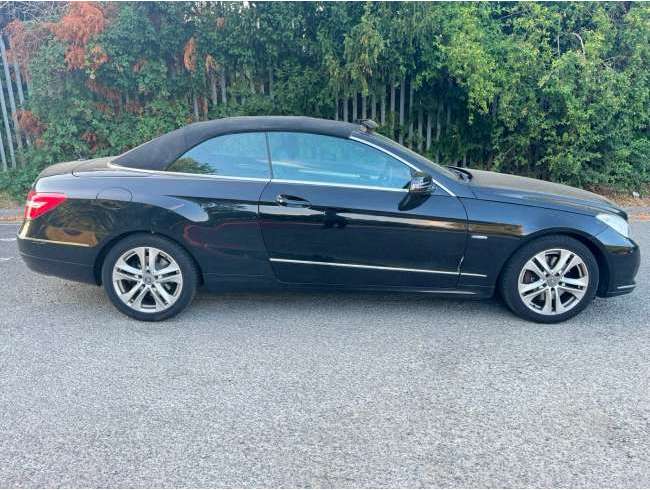 2011 Mercedes-Benz Black