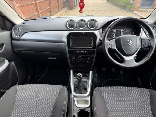 2018 Suzuki Vitara White