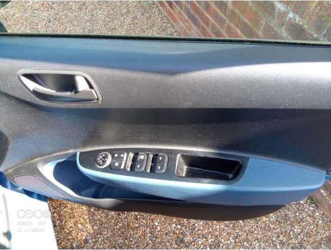 2015 Hyundai i10 Blue