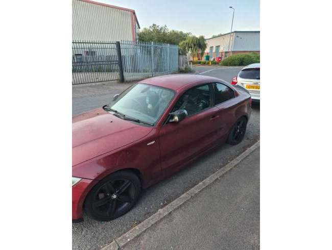 2009 BMW 1 Series Red