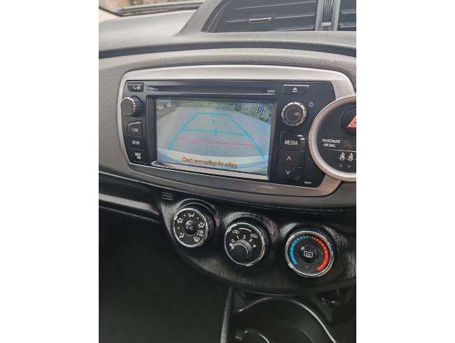 Very low mileage 68364 /Mot NO advisory 2013 Toyota Yaris 1.33 Dual VVT-I petrol 2013 