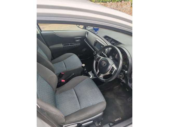 Very low mileage 68364 /Mot NO advisory 2013 Toyota Yaris 1.33 Dual VVT-I petrol 2013 