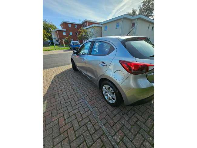 2017 Mazda Silver