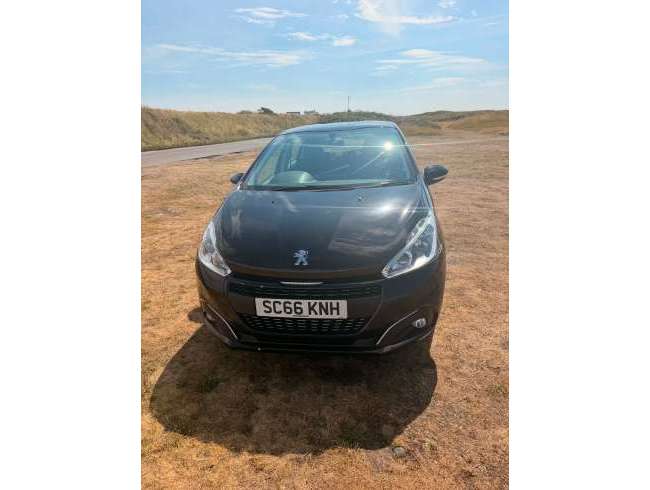 2016 Peugeot 208 Black