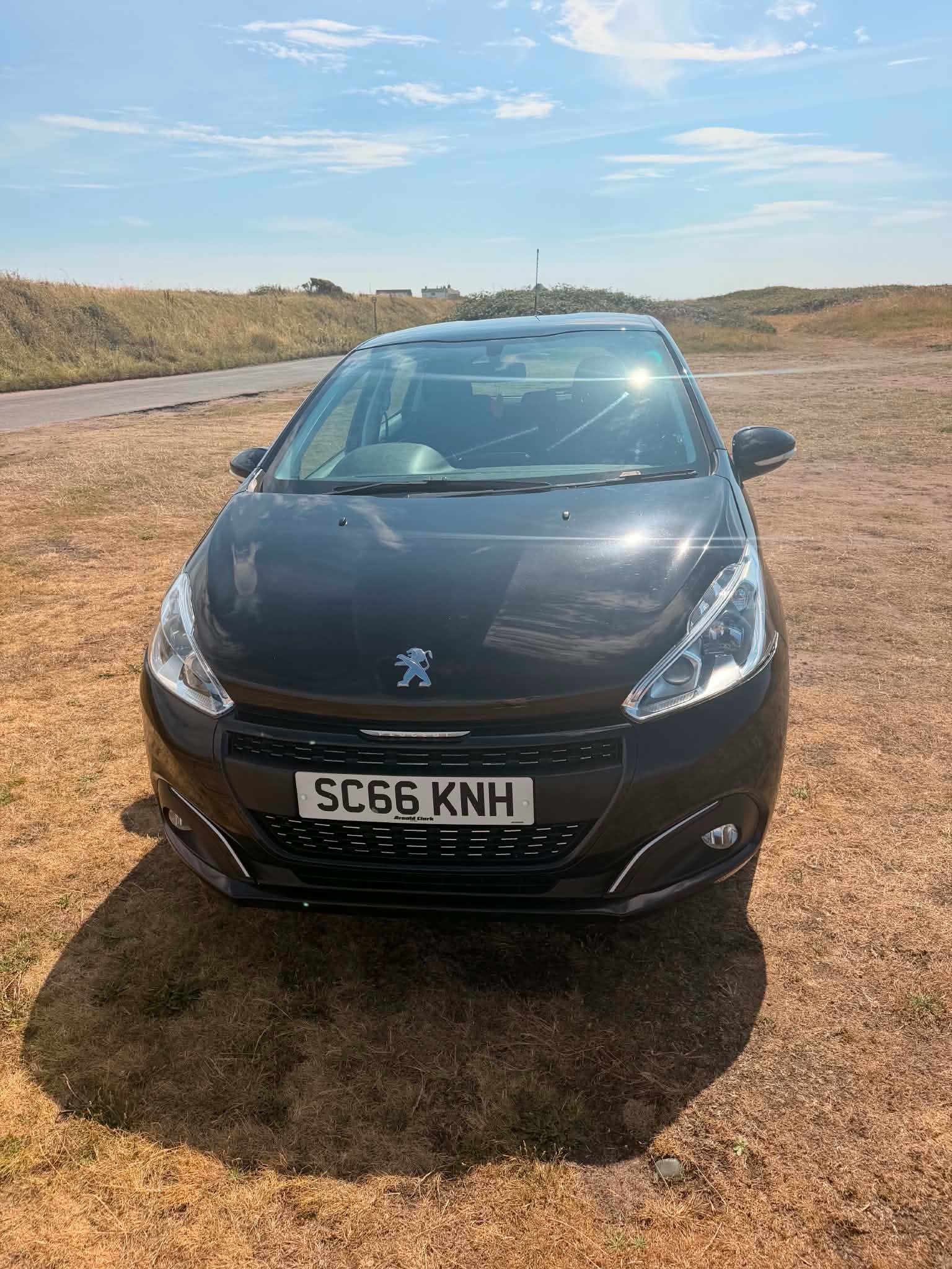 2016 Peugeot 208 Black