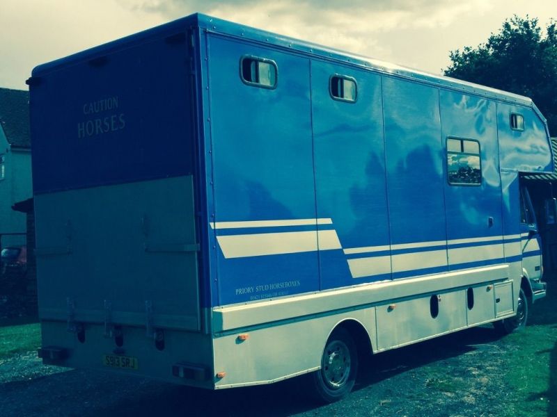 1998 DAF 7.5T Horse Box image 2