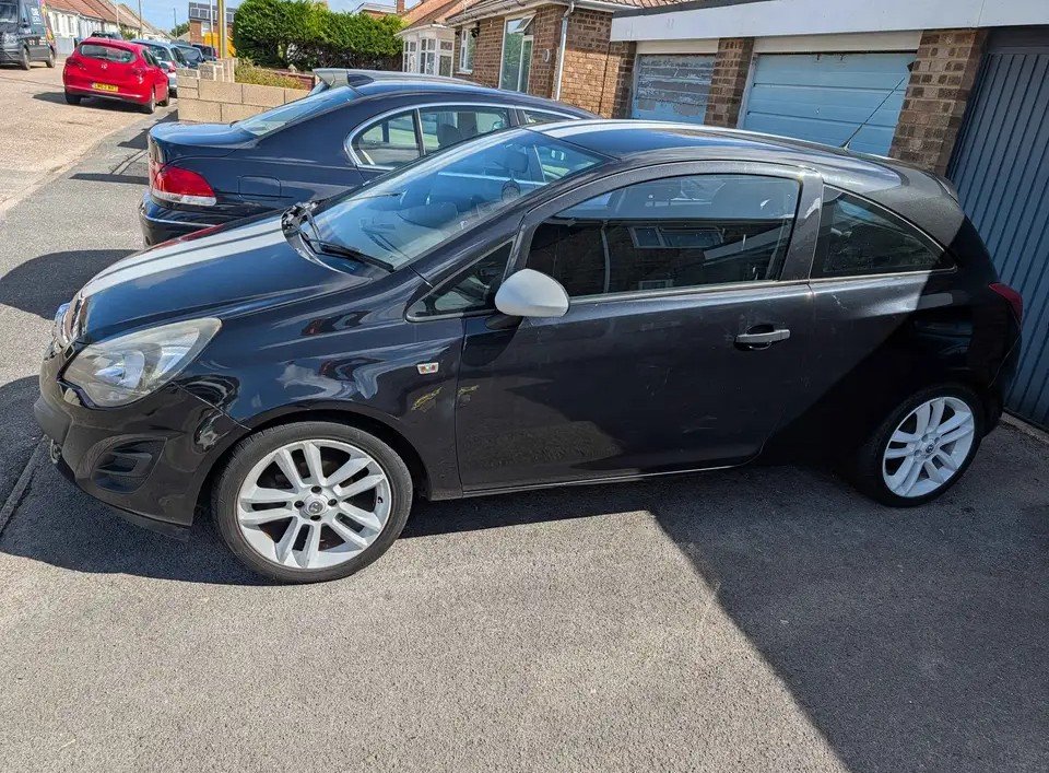 2014 Vauxhall Black