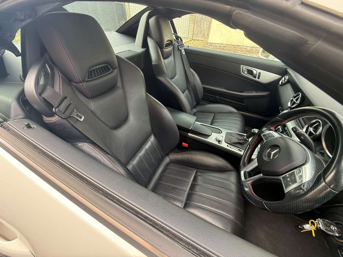 2013 Mercedes-Benz White