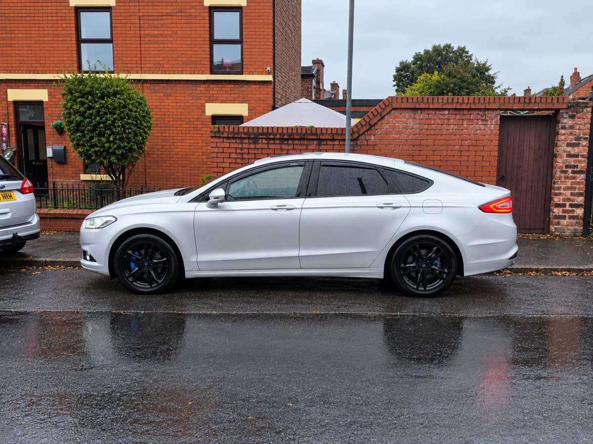 2015 Ford mondeo