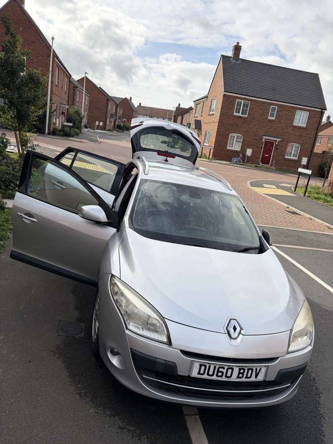 2010 Renault Megane Silver