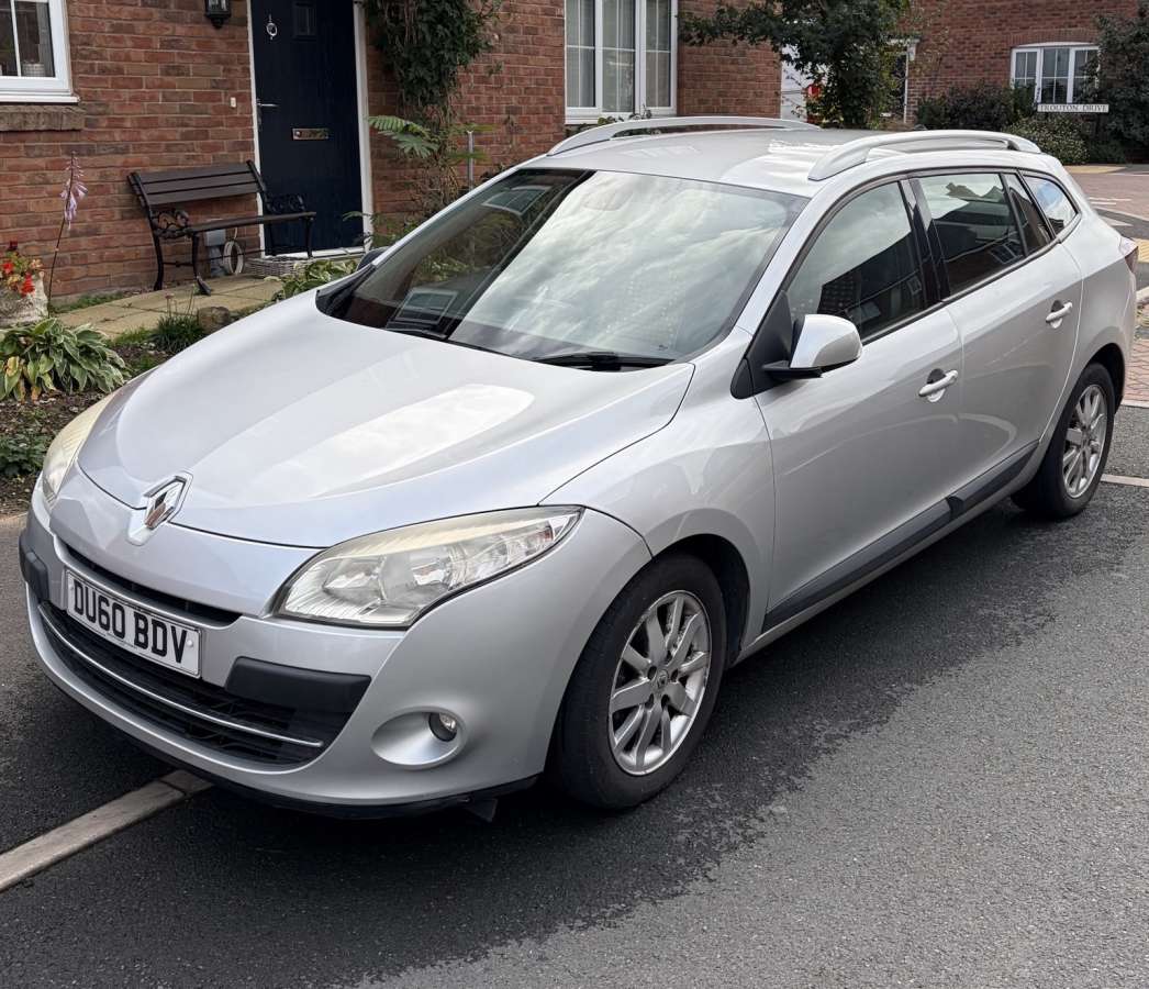 2010 Renault Megane Silver