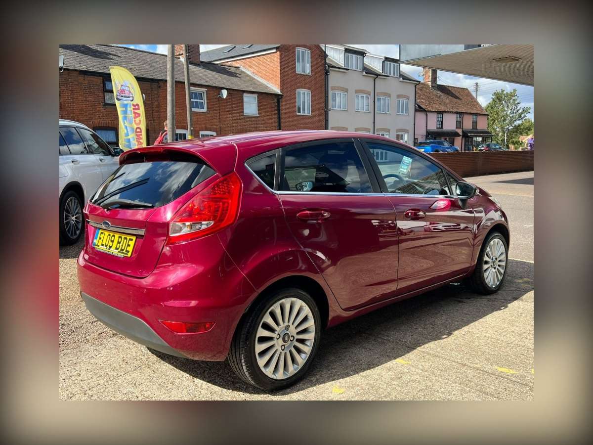 2009 Ford Fiesta 1.4 Titanium Hatchback 5dr Petrol Automatic (154 g/km, 94 bhp)