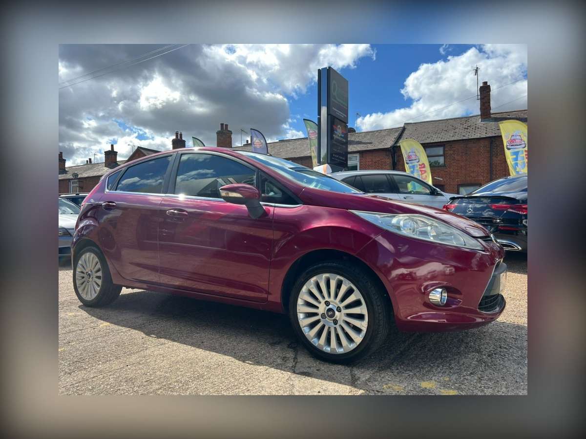 2009 Ford Fiesta 1.4 Titanium Hatchback 5dr Petrol Automatic (154 g/km, 94 bhp)