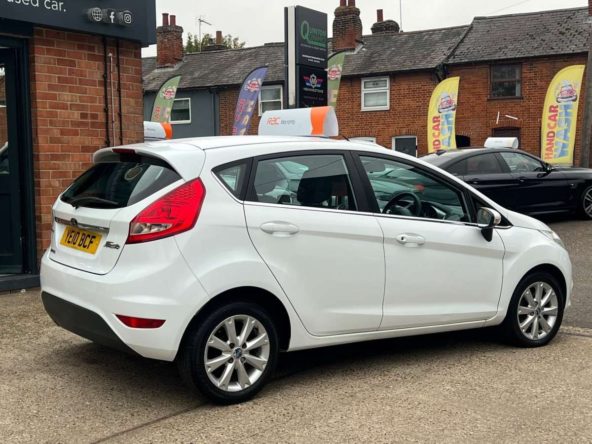 2010 Ford Fiesta 1.4 TDCi Zetec Hatchback 5dr Diesel Manual (110 g/km, 67 bhp)