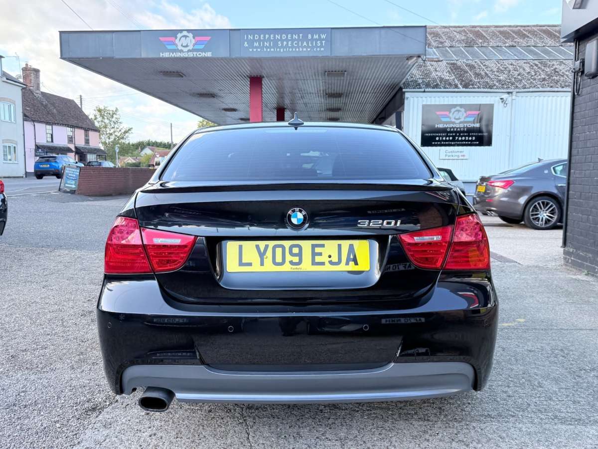 2009 BMW 3 Series 2.0 320i M Sport Saloon 4dr Petrol Steptronic Euro 4 (170 ps)