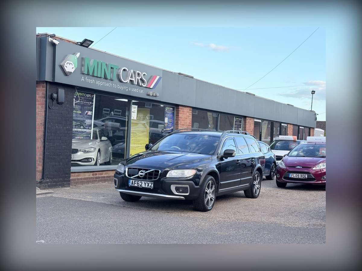 2012 Volvo XC70 2.4 D5 SE Lux Estate 5dr Diesel Geartronic AWD Euro 5 (215 ps)