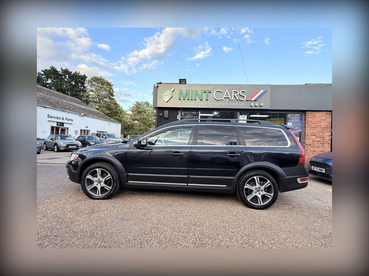2012 Volvo XC70 2.4 D5 SE Lux Estate 5dr Diesel Geartronic AWD Euro 5 (215 ps)