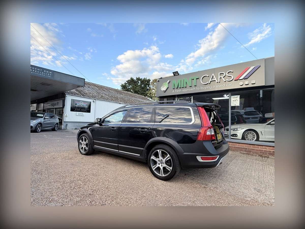 2012 Volvo XC70 2.4 D5 SE Lux Estate 5dr Diesel Geartronic AWD Euro 5 (215 ps)