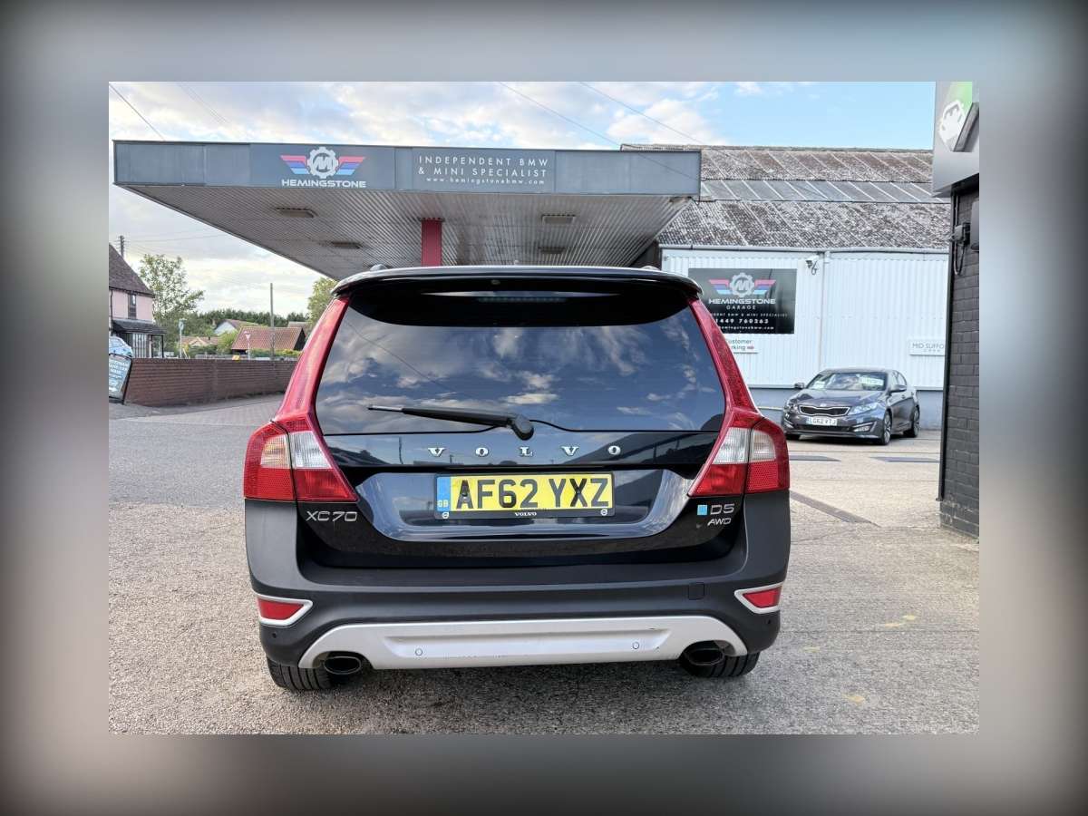 2012 Volvo XC70 2.4 D5 SE Lux Estate 5dr Diesel Geartronic AWD Euro 5 (215 ps)