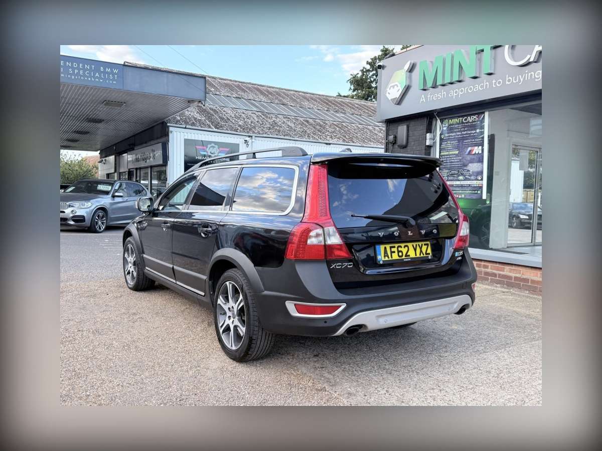 2012 Volvo XC70 2.4 D5 SE Lux Estate 5dr Diesel Geartronic AWD Euro 5 (215 ps)