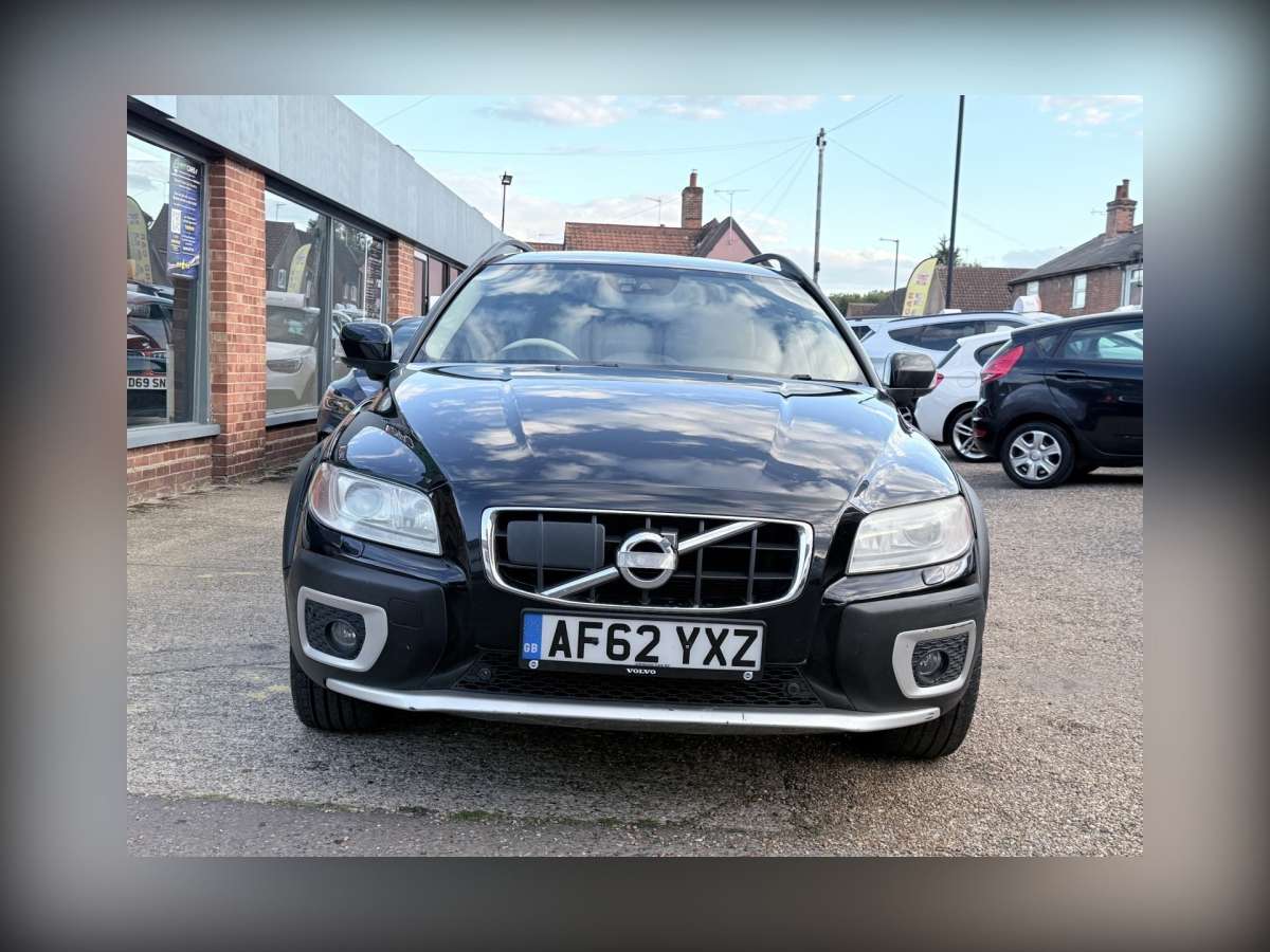 2012 Volvo XC70 2.4 D5 SE Lux Estate 5dr Diesel Geartronic AWD Euro 5 (215 ps)