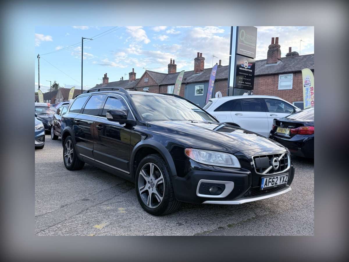2012 Volvo XC70 2.4 D5 SE Lux Estate 5dr Diesel Geartronic AWD Euro 5 (215 ps)