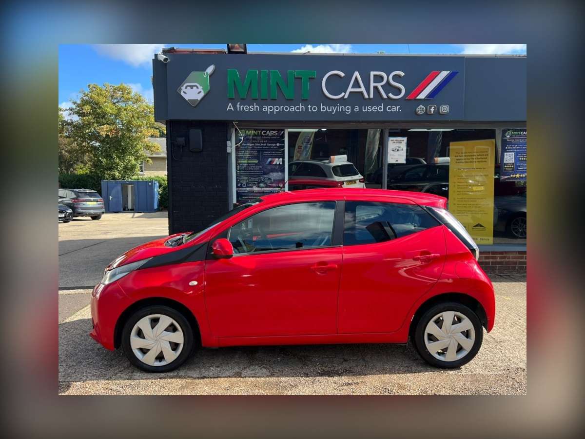 2014 Toyota Aygo 1.0 VVT-i x-play Hatchback 5dr Petrol Manual Euro 5 Euro 5 (68 ps)