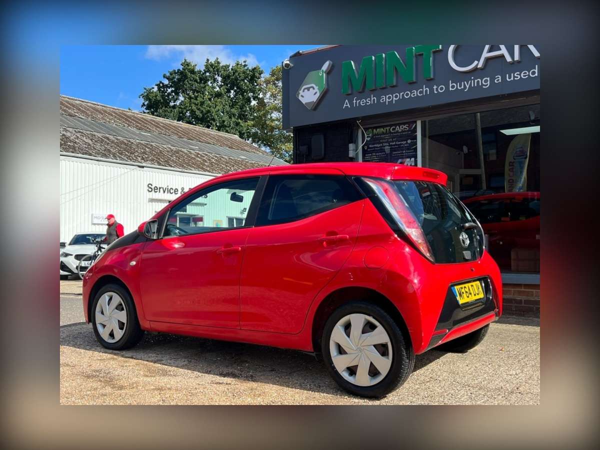 2014 Toyota Aygo 1.0 VVT-i x-play Hatchback 5dr Petrol Manual Euro 5 Euro 5 (68 ps)