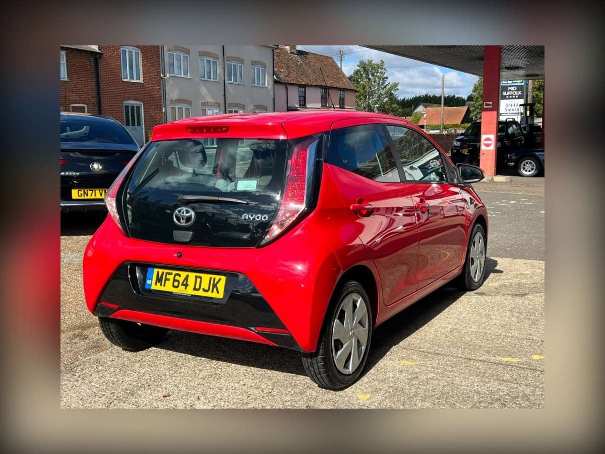 2014 Toyota Aygo 1.0 VVT-i x-play Hatchback 5dr Petrol Manual Euro 5 Euro 5 (68 ps)