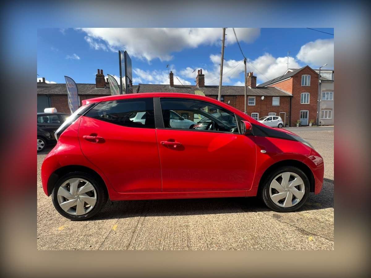 2014 Toyota Aygo 1.0 VVT-i x-play Hatchback 5dr Petrol Manual Euro 5 Euro 5 (68 ps)