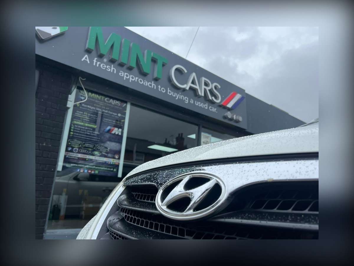 2010 Hyundai Santa Fe 2.2 CRDi Premium SUV 5dr Diesel Auto 4WD Euro 5 (5 seat) (194 bhp)