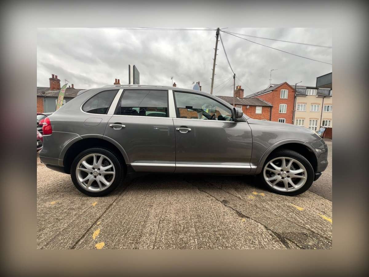 2009 Porsche Cayenne 3.0 TDI V6 SUV 5dr Diesel Tiptronic S AWD (244 g/km, 237 bhp)