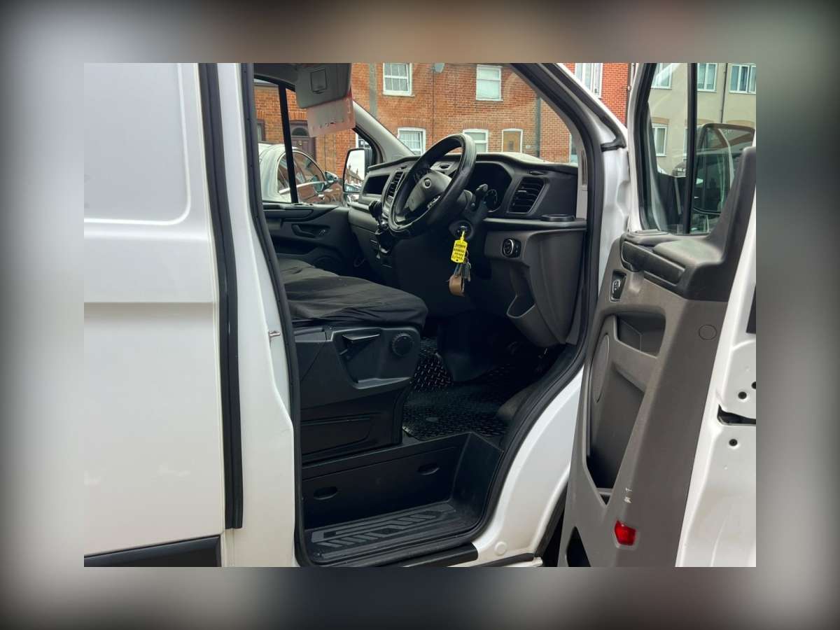 2019 Ford Transit Custom 2.0 280 EcoBlue Panel Van 5dr Diesel Manual L1 H1 Euro 6 (105 ps)