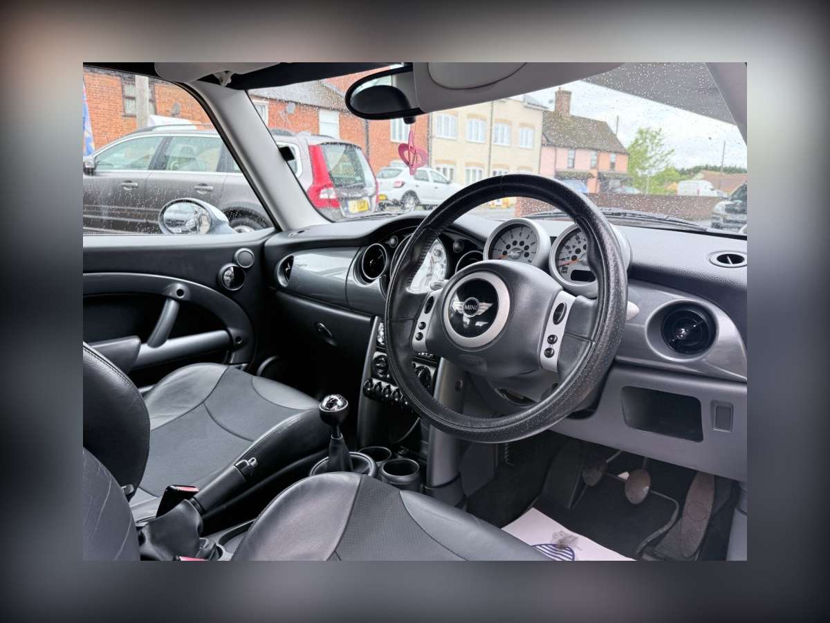 2004 Mini Hatch 1.6 One Hatchback 3dr Petrol Manual Euro 4 (90 bhp)