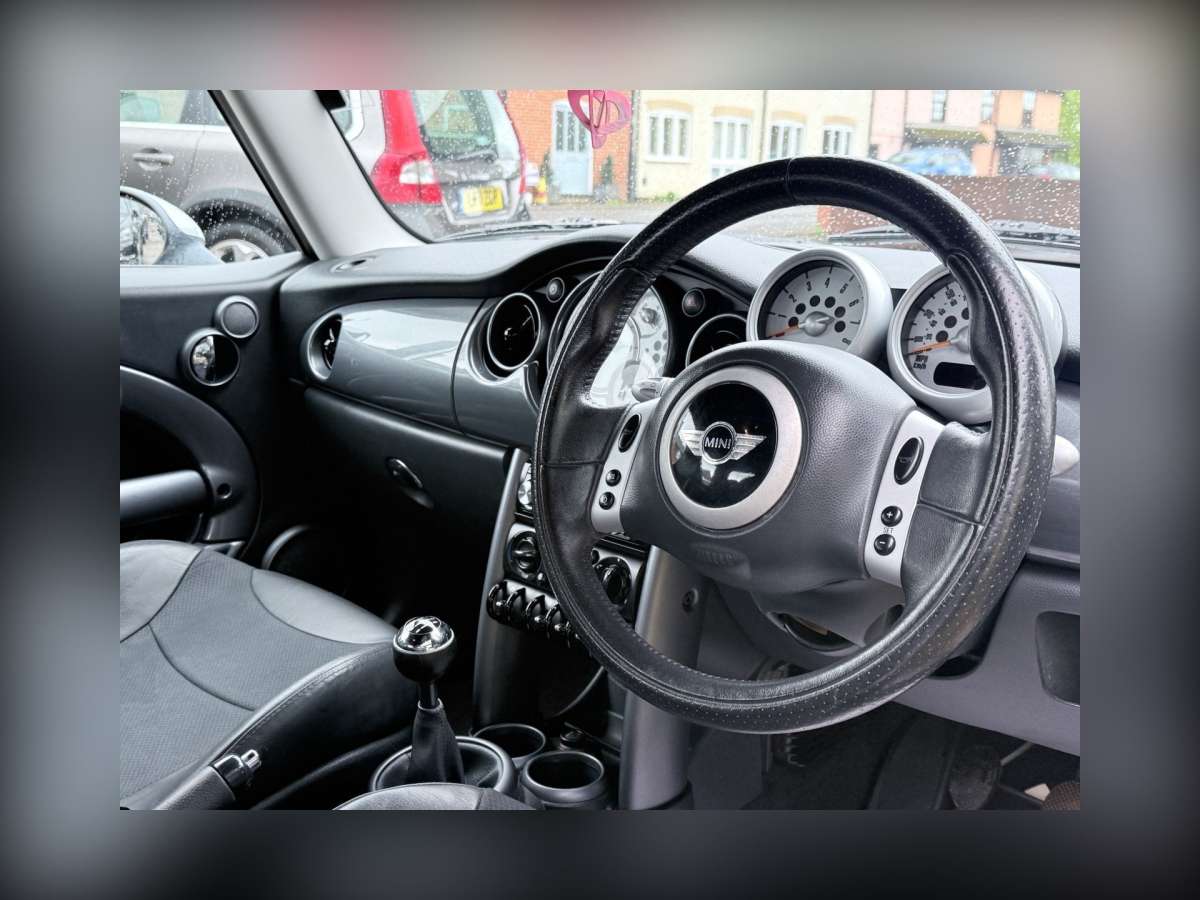2004 Mini Hatch 1.6 One Hatchback 3dr Petrol Manual Euro 4 (90 bhp)
