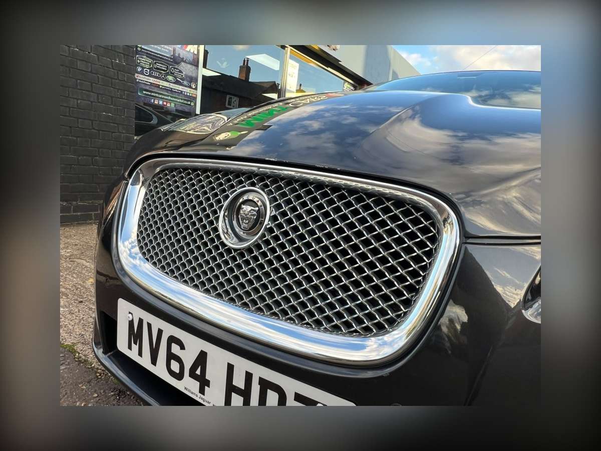 2014 Jaguar XF 2.2d Luxury Saloon 4dr Diesel Auto Euro 5 (s/s) (163 ps)