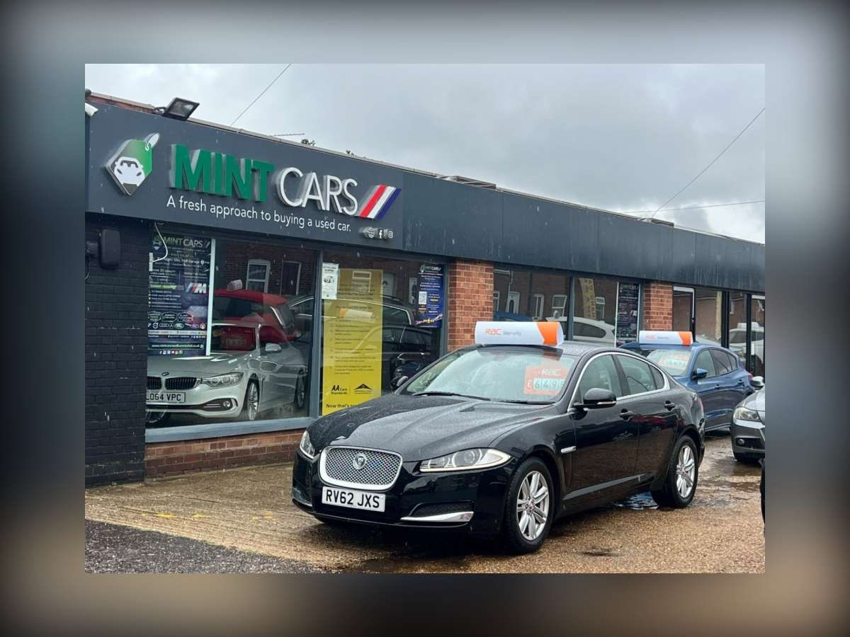 2012 Jaguar XF 2.2d SE Business Saloon 4dr Diesel Auto Euro 5 (s/s) (163 ps)
