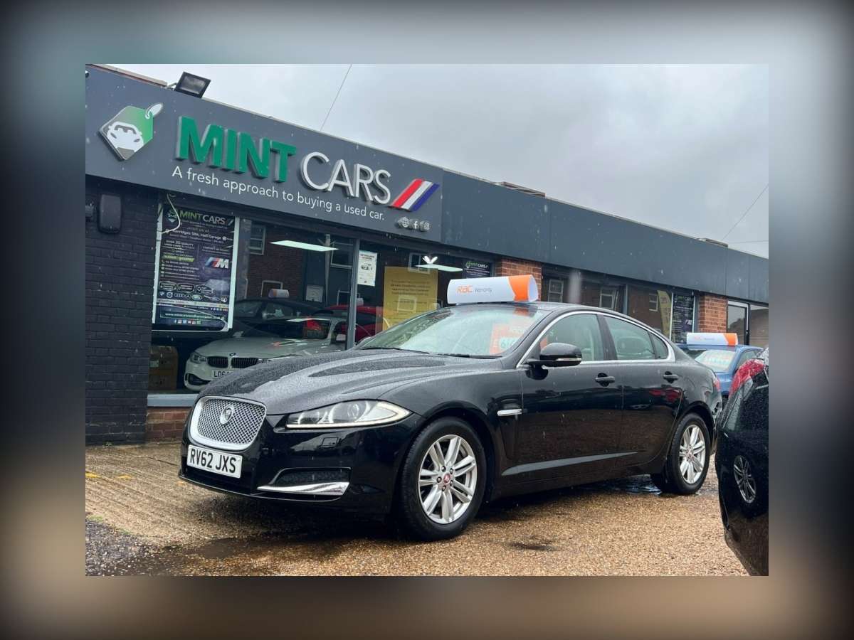 2012 Jaguar XF 2.2d SE Business Saloon 4dr Diesel Auto Euro 5 (s/s) (163 ps)