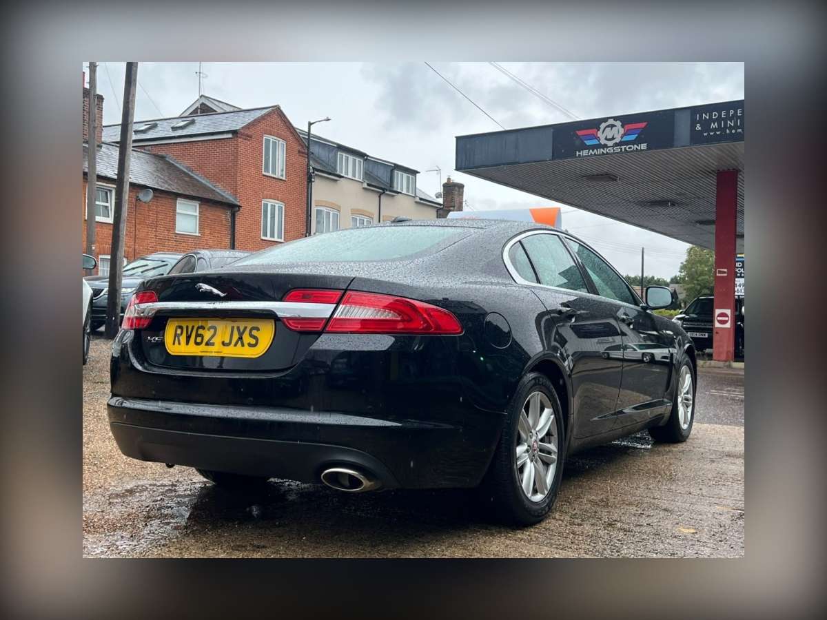 2012 Jaguar XF 2.2d SE Business Saloon 4dr Diesel Auto Euro 5 (s/s) (163 ps)