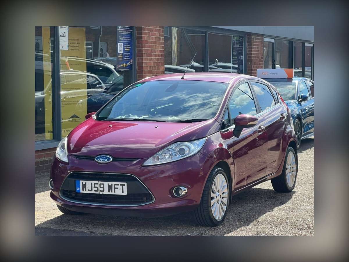 2009 Ford Fiesta 1.4 Titanium Hatchback 5dr Petrol Automatic (154 g/km, 94 bhp)