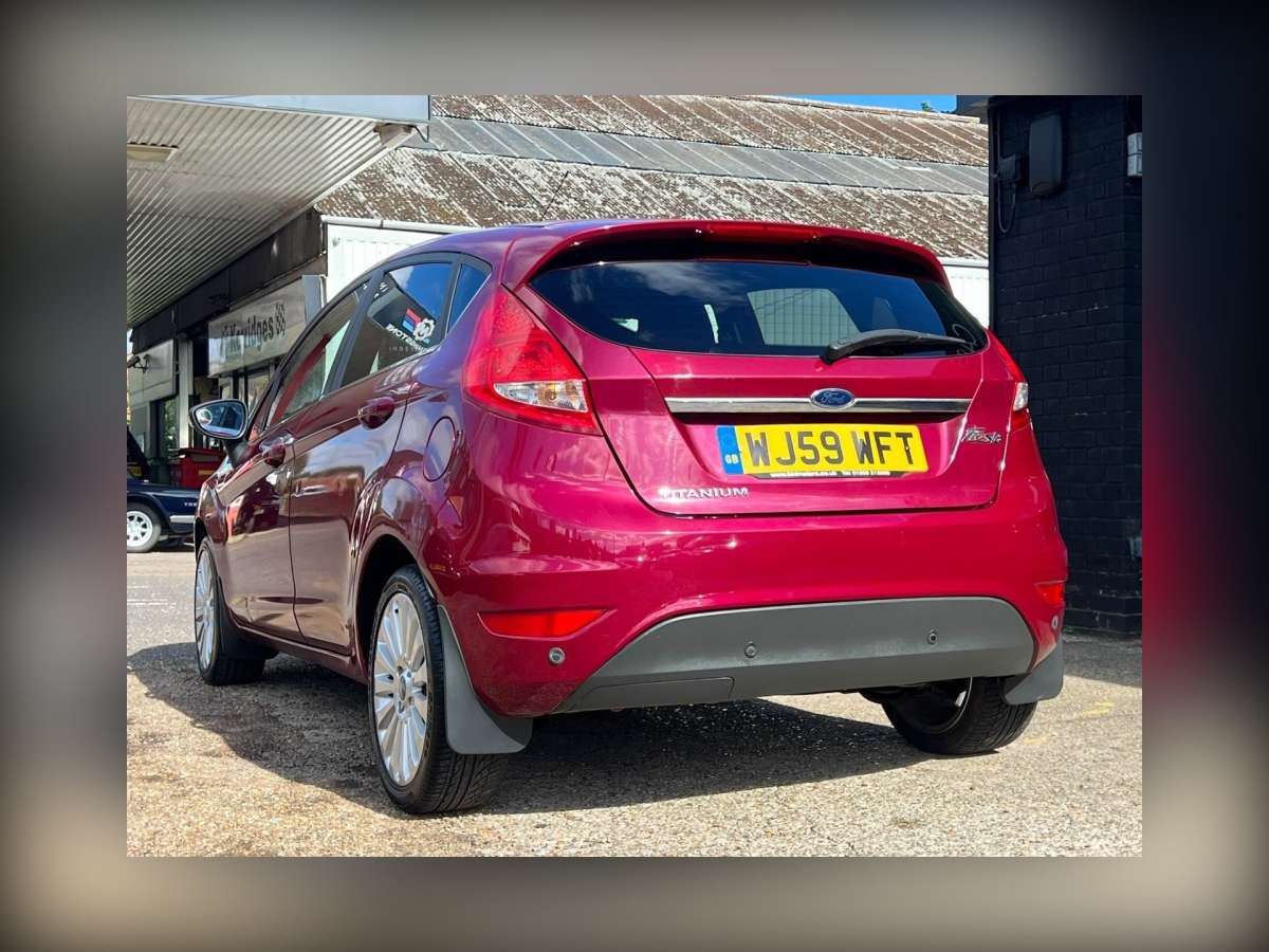 2009 Ford Fiesta 1.4 Titanium Hatchback 5dr Petrol Automatic (154 g/km, 94 bhp)
